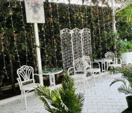 Salon Crystal