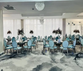 Salon Crystal