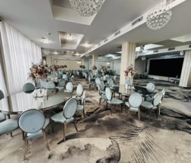 Salon Crystal