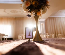Salon Regal
