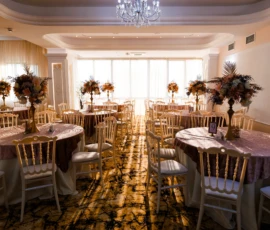 Salon Regal