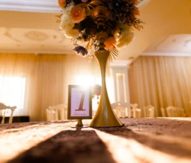 Salon Regal